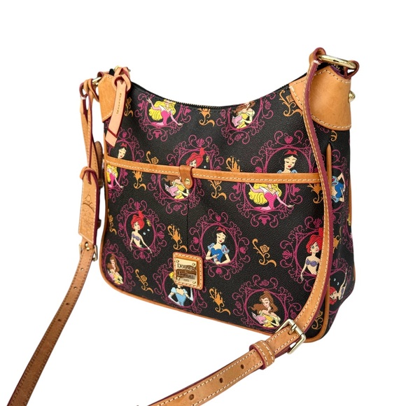 Disney Dooney & Bourke Limited Edition 2017 Half Marathon Princess Shoulder Bag - Picture 4 of 17